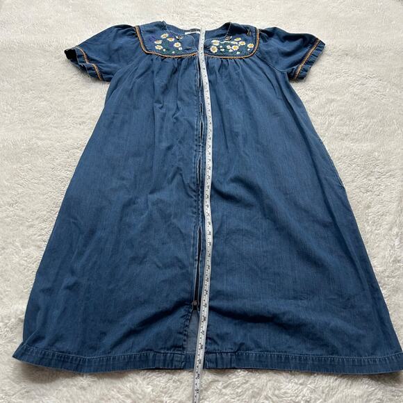 Go Softly Patio Dress Denim Zip Embroidered Floral Bumble Bee M Cotton Cottage - Picture 3 of 4